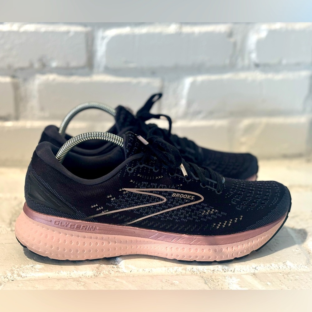 Brooks Glycerin 19 Running shoes, Women’s size 10.5, gym, training, Black, Pink